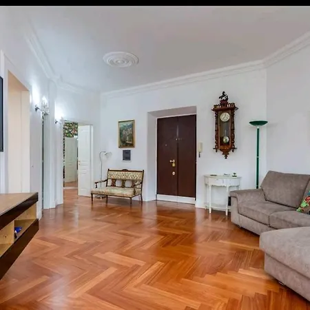 Vatican Luxury With View شقة *